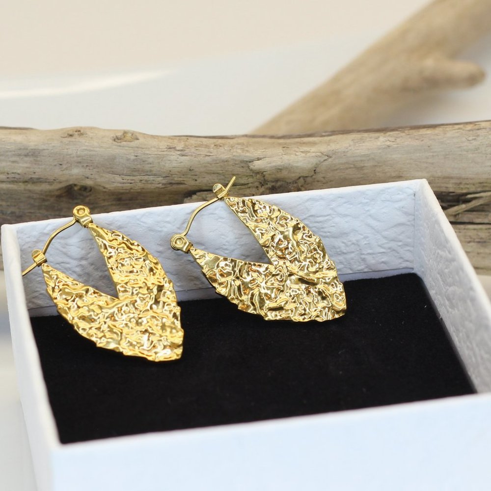 Earrings / 100% stainless steel / gold-plated / hypoallergenic